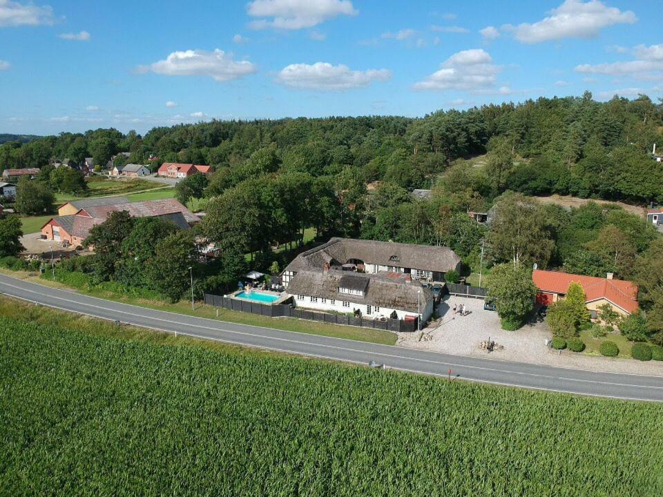 Farm61 Badehotellet I Det Midtjydske - Alder +18 Ar Tjele Exterior photo